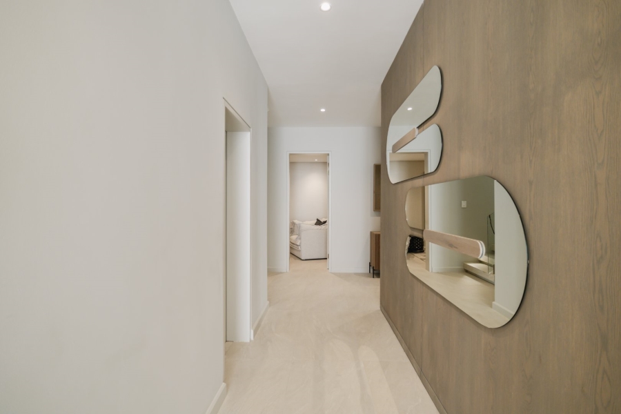 4 Bedroom Property for Sale in Fresnaye Western Cape